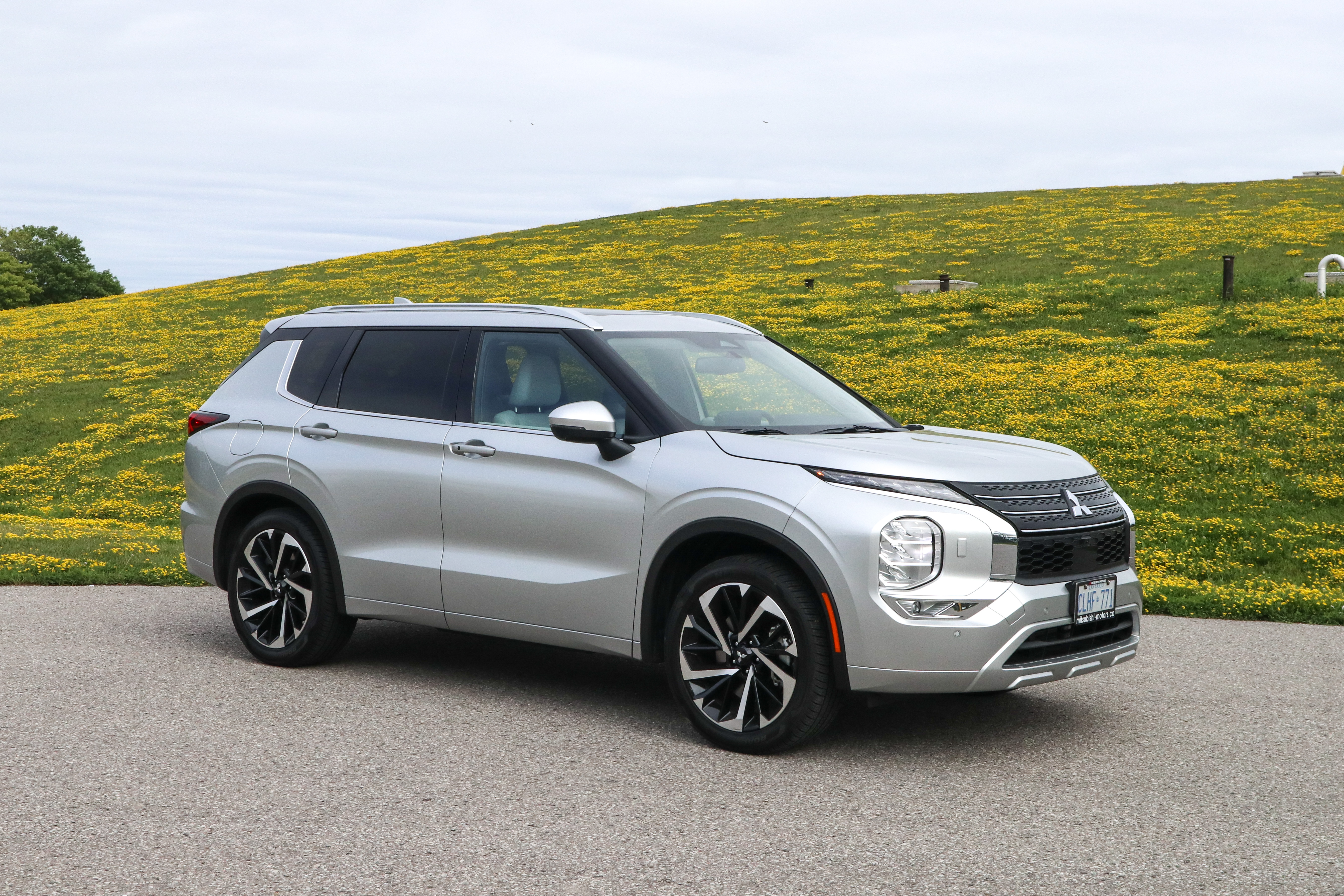 2022 三菱 Outlander